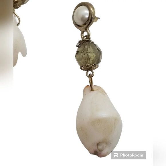 NWOT BOHO SEASHELL, GLASS BEAD & FAUX PEARL DROP STYLE EARRINGS - Picture 6 of 6